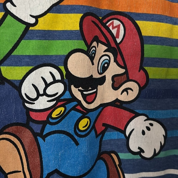 Super Mario long sleeve Graphic Tshirt, Medium 7/8 - Picture 2 of 4